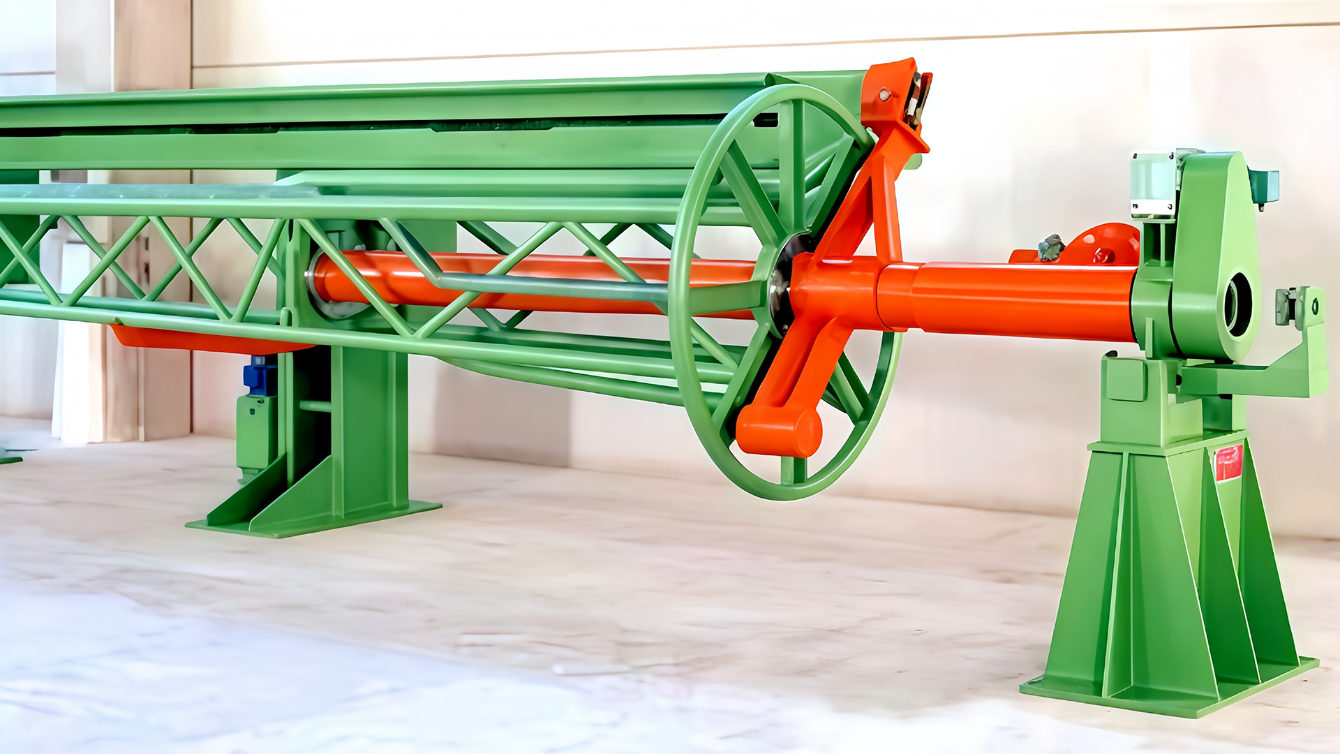 Como a máquina de desenrolar fio acomoda bobinas ou bobinas grandes enquanto minimiza o tempo de configuração e os requisitos de mão de obra?